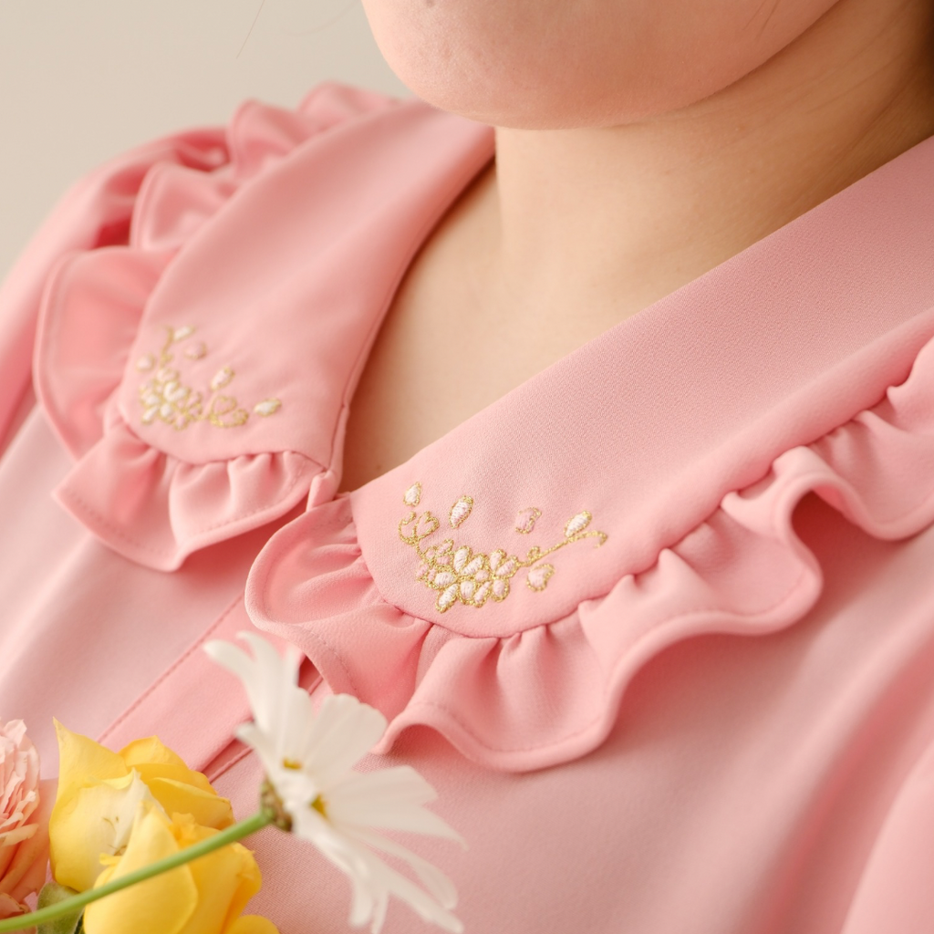 Sakura Bloomフリルブラウス