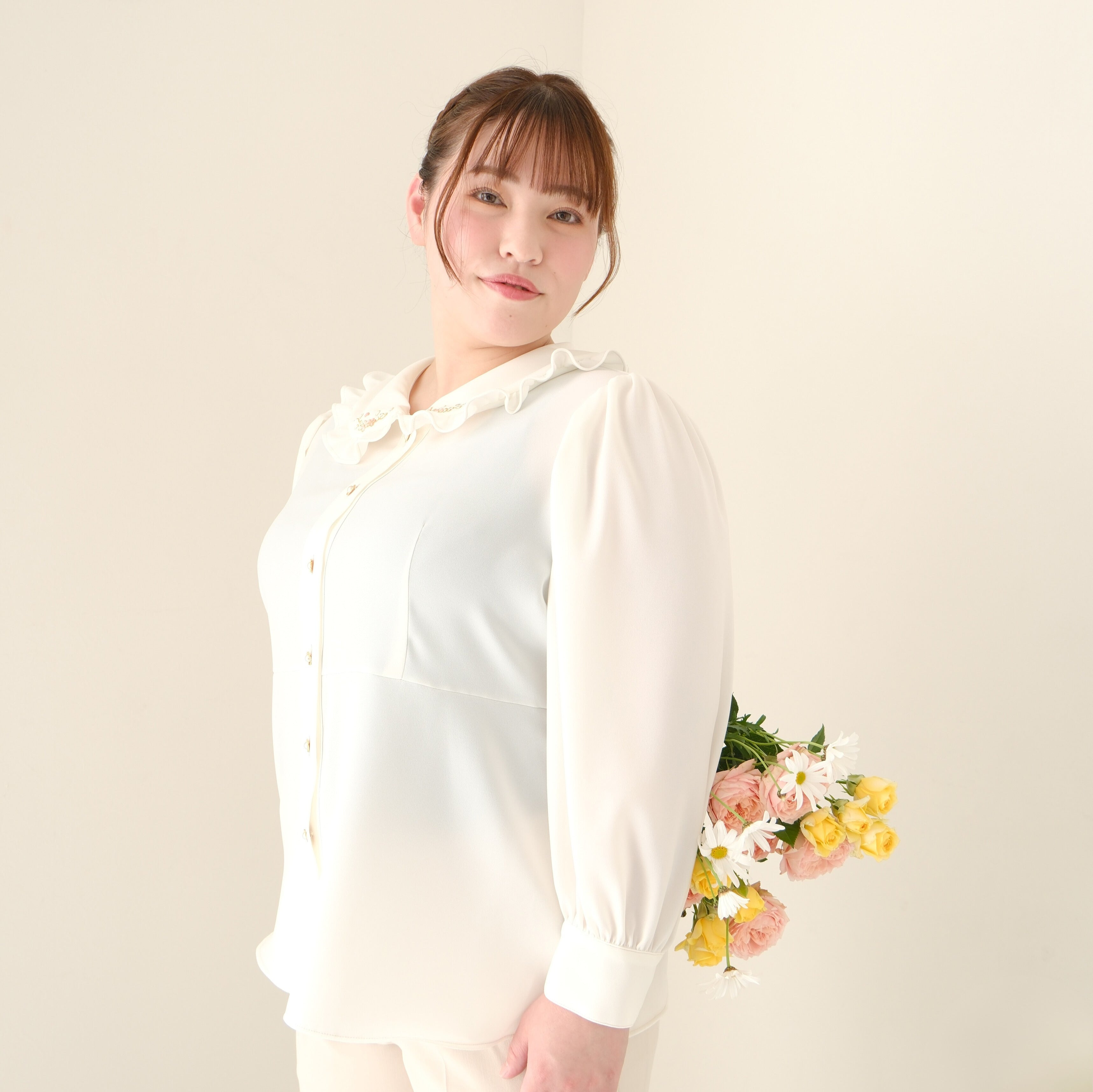 Sakura Bloomフリルブラウス