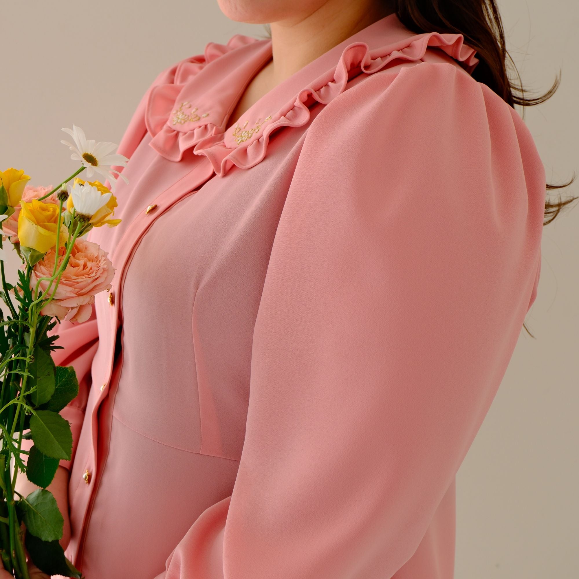 Sakura Bloomフリルブラウス