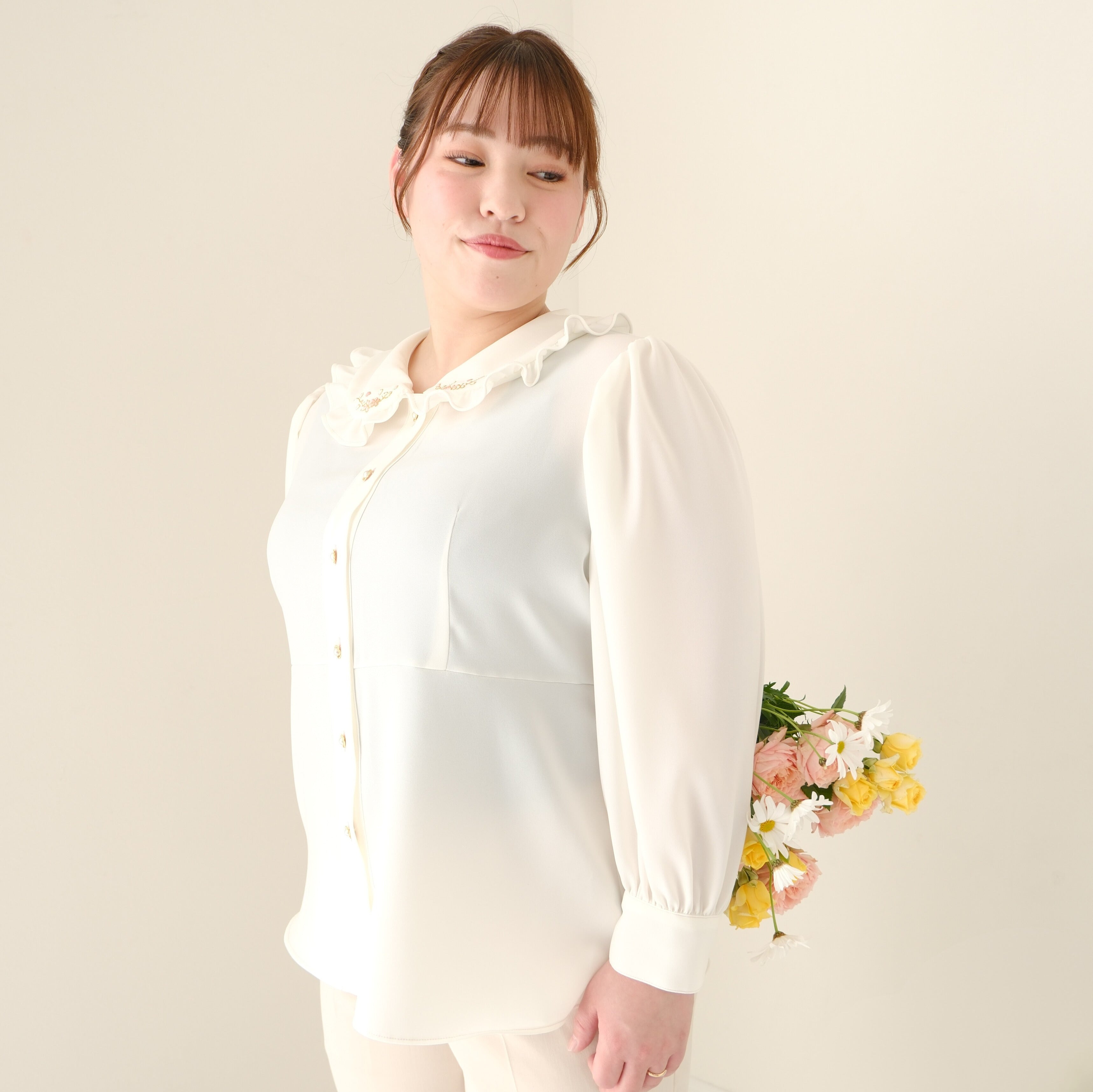 Sakura Bloomフリルブラウス